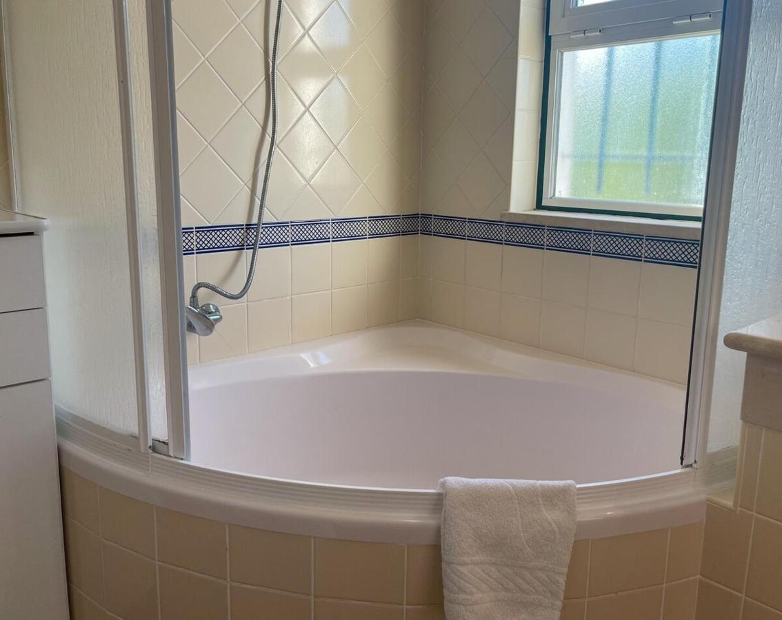 Villa Moradia T3 Aguia Marina, Com Piscina E Bbq Albufeira Esterno foto
